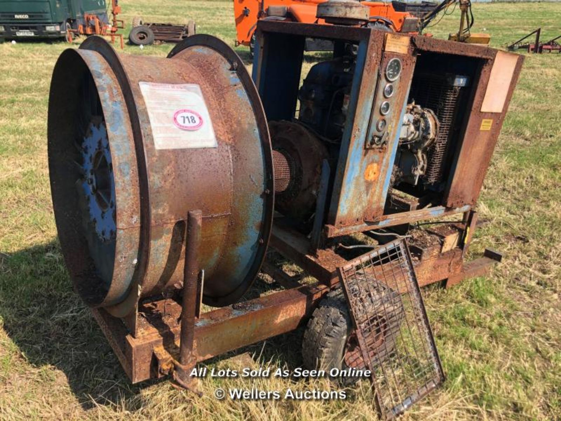 INDUSTRIAL FAN ON TRAILER, FORD 4 CYLINDER ENGINE