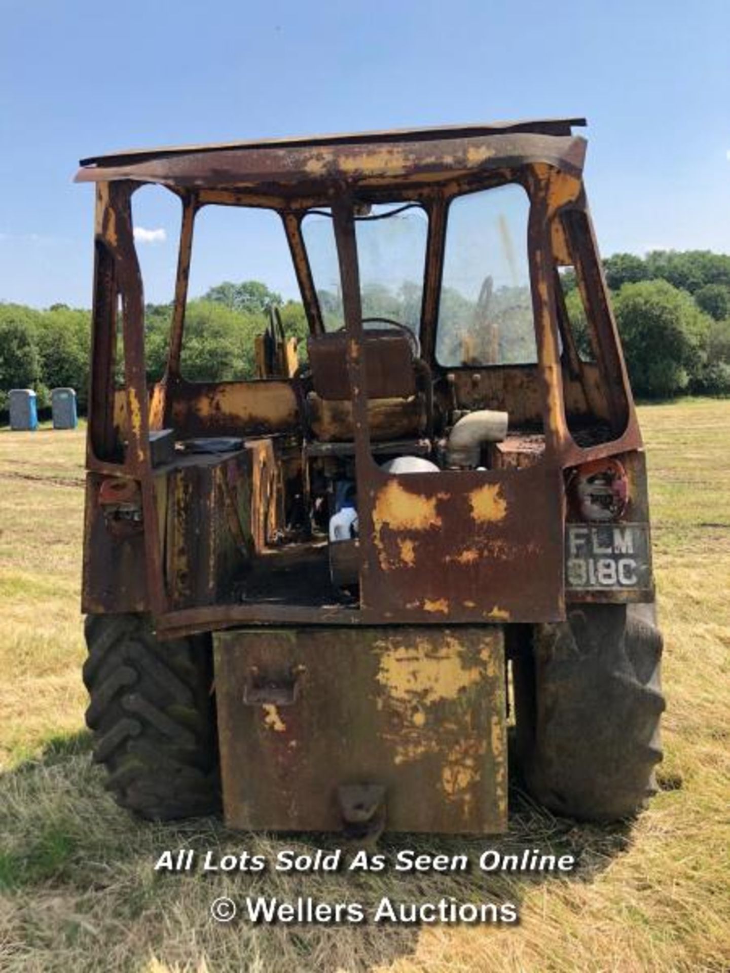 BRAY LOADING SHOVEL, 4 WHEEL DRIVE, BASED ON FORDSON SUPERMAJOR UNIT - Image 4 of 7