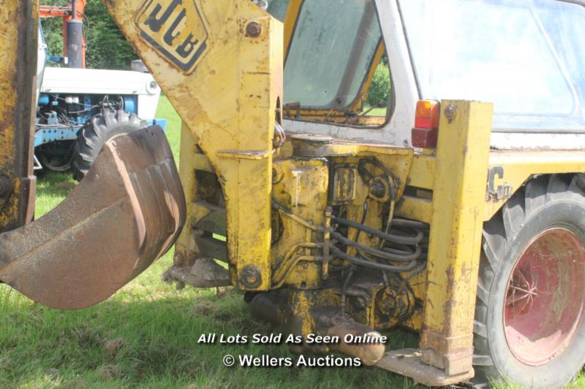 JCB 3C MKII DIGGER LOADER (YPC 240Y) IN WORKING ORDER - Image 6 of 8