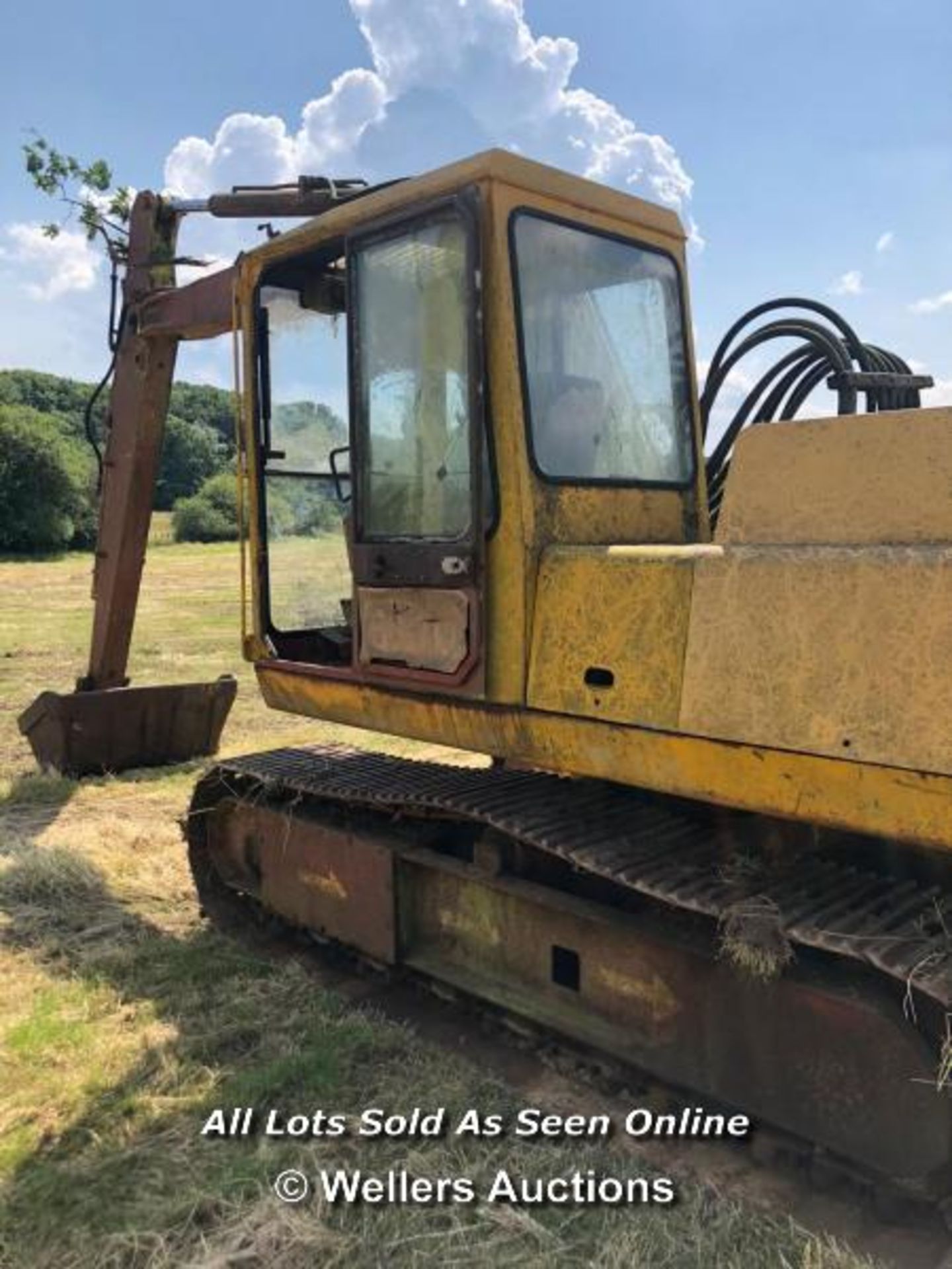 HYMAC 580D DIGGER WITH PERKINS ENGINE - Image 2 of 5