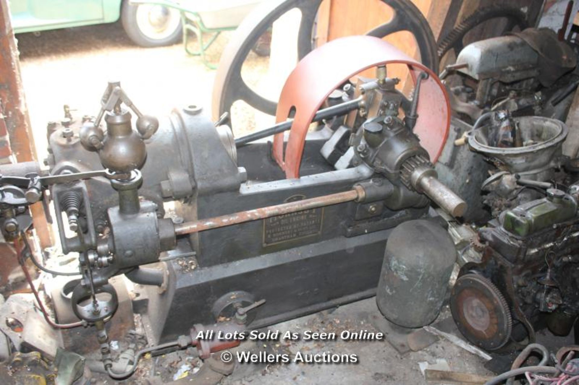 VINTAGE HORNSBY STATIONARY ENGINE WITH PARTS - Image 6 of 8