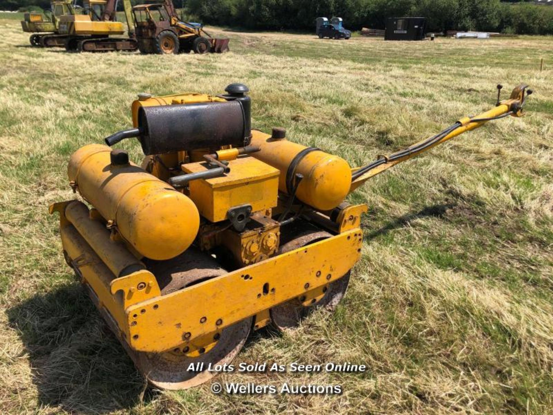 BOMAG 90S TWIN DRUM VIBRATING ROLLER