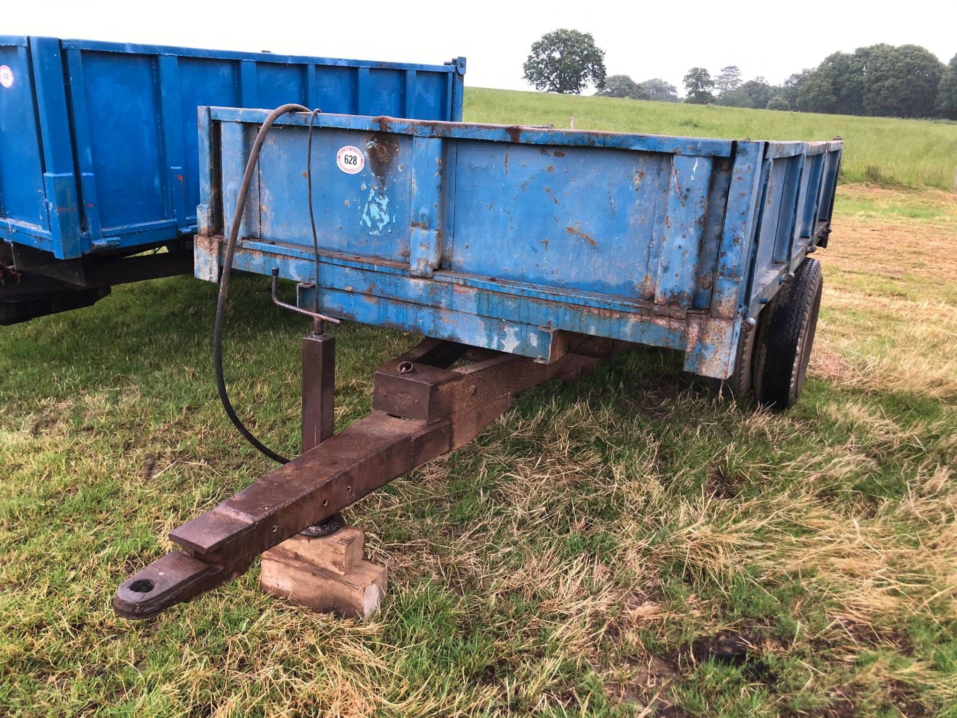 3 TONNE TRAILER ON TWIN AXLE WITH RAMPS