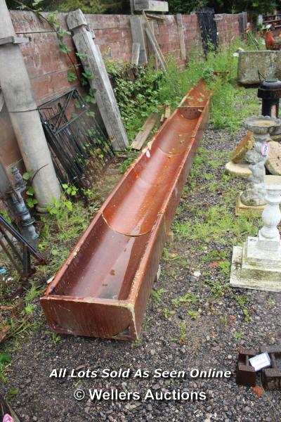 *TEN PIECE SECTIONAL TROUGH, TOTAL LENGTH 950CM