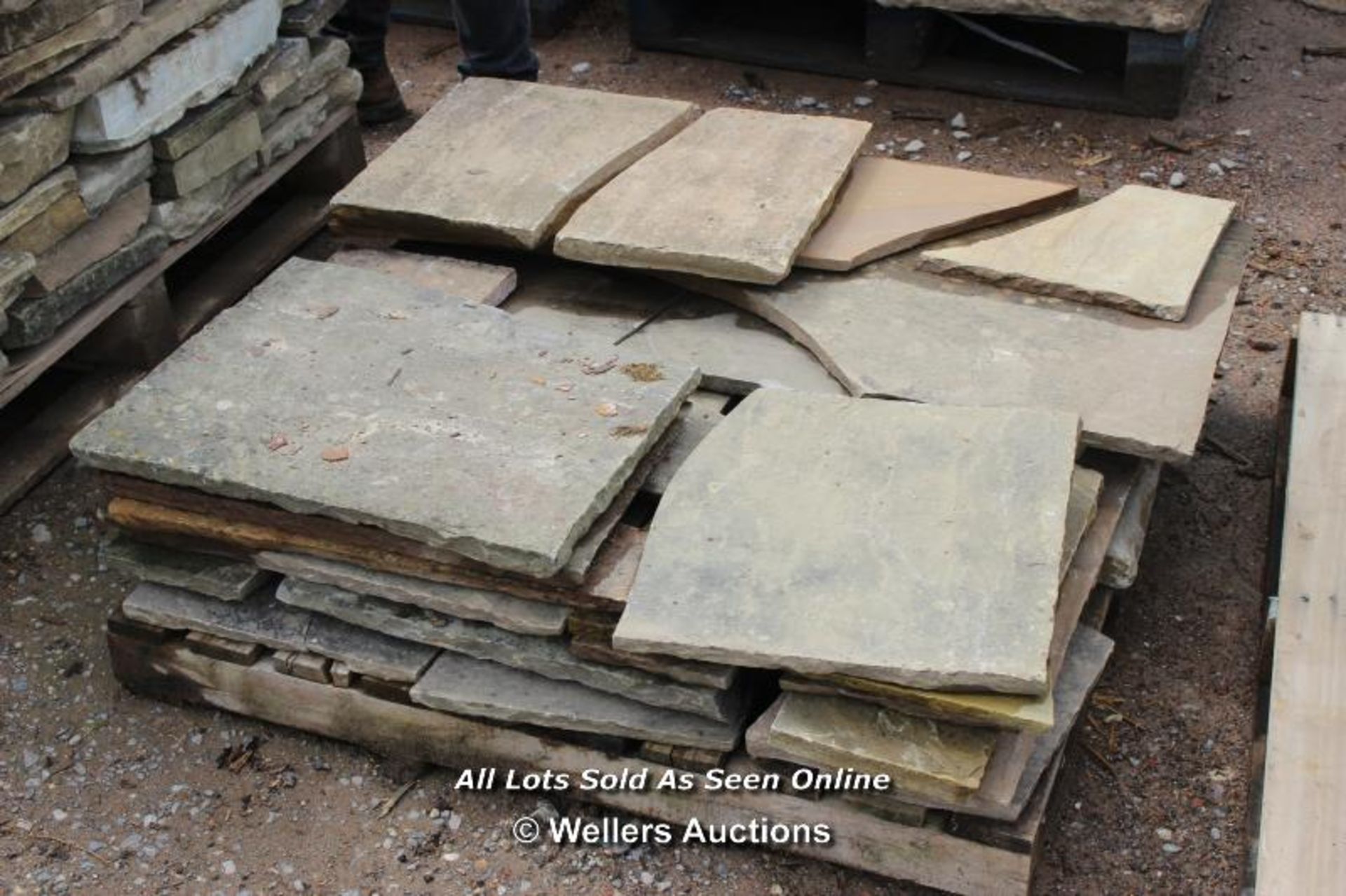 *TWO PALLETS OF INDIAN SANDSTONE, APPROX 20 SQ MRS - Image 3 of 3