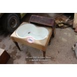 *VINTAGE BABY'S BATH