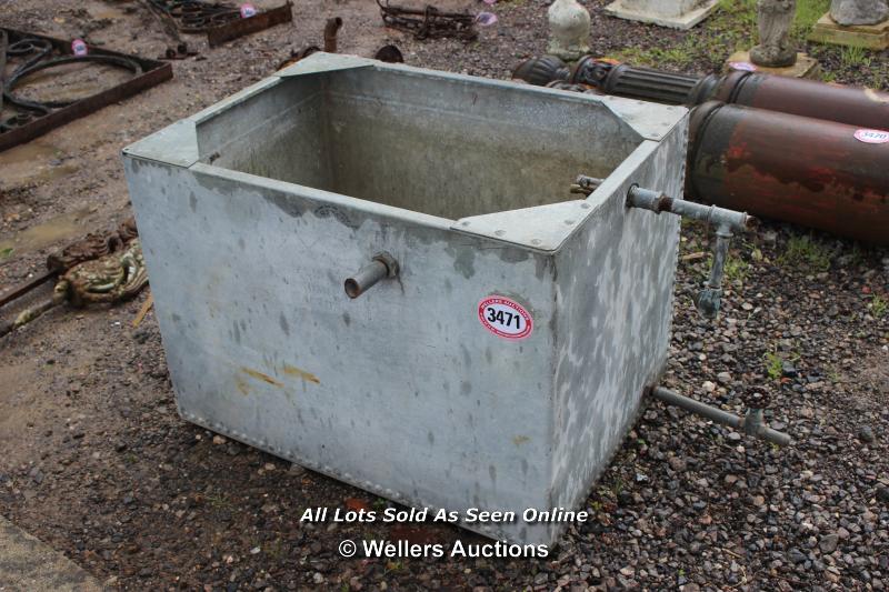 *GALVANISED RIVETED WATER TANK, 94CM X 67CM X 69CM