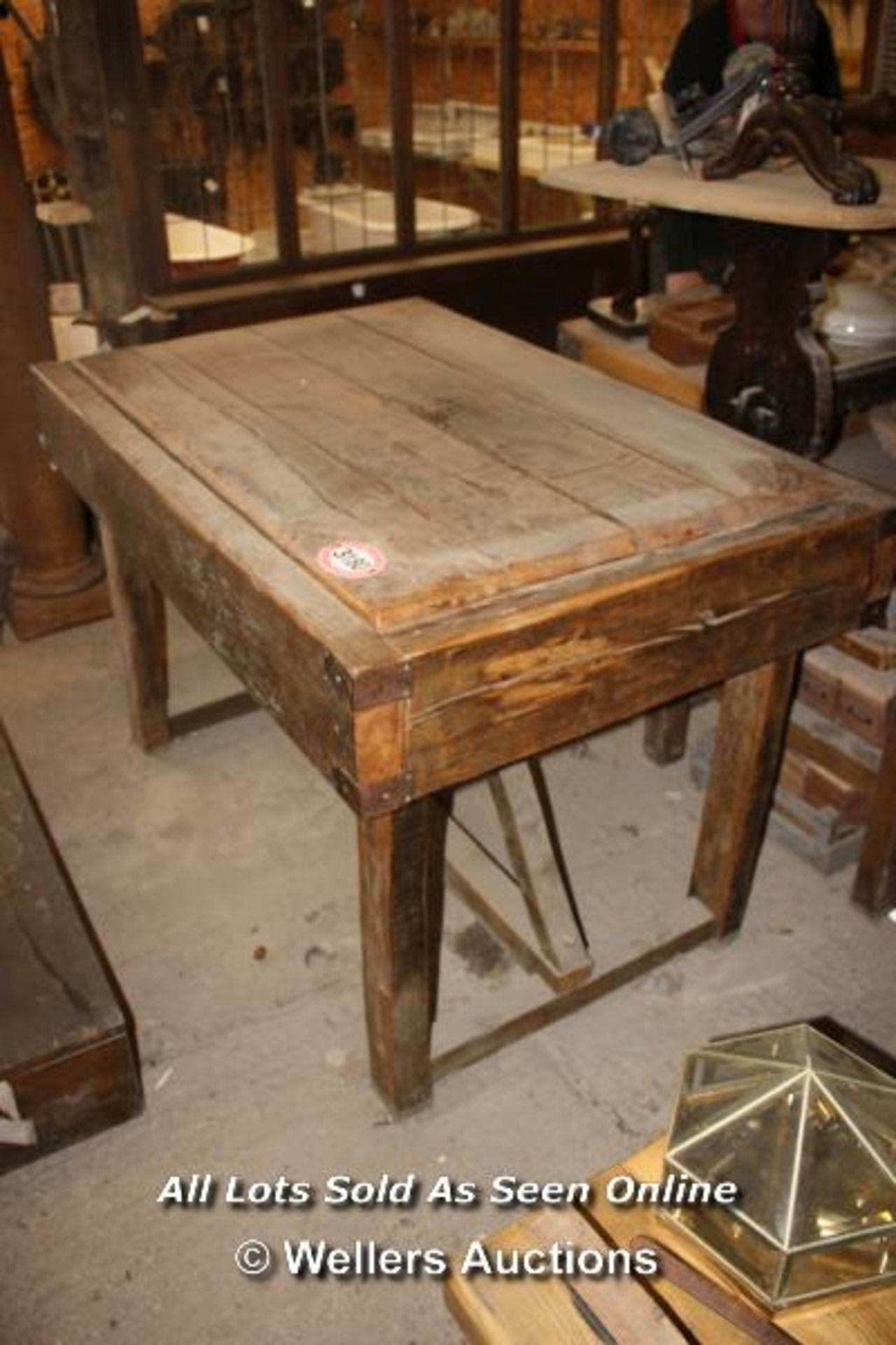 *LARGE OAK STYLE BUTCHERS BLOCK, 152CM X 100CM X 97CM - Image 2 of 2