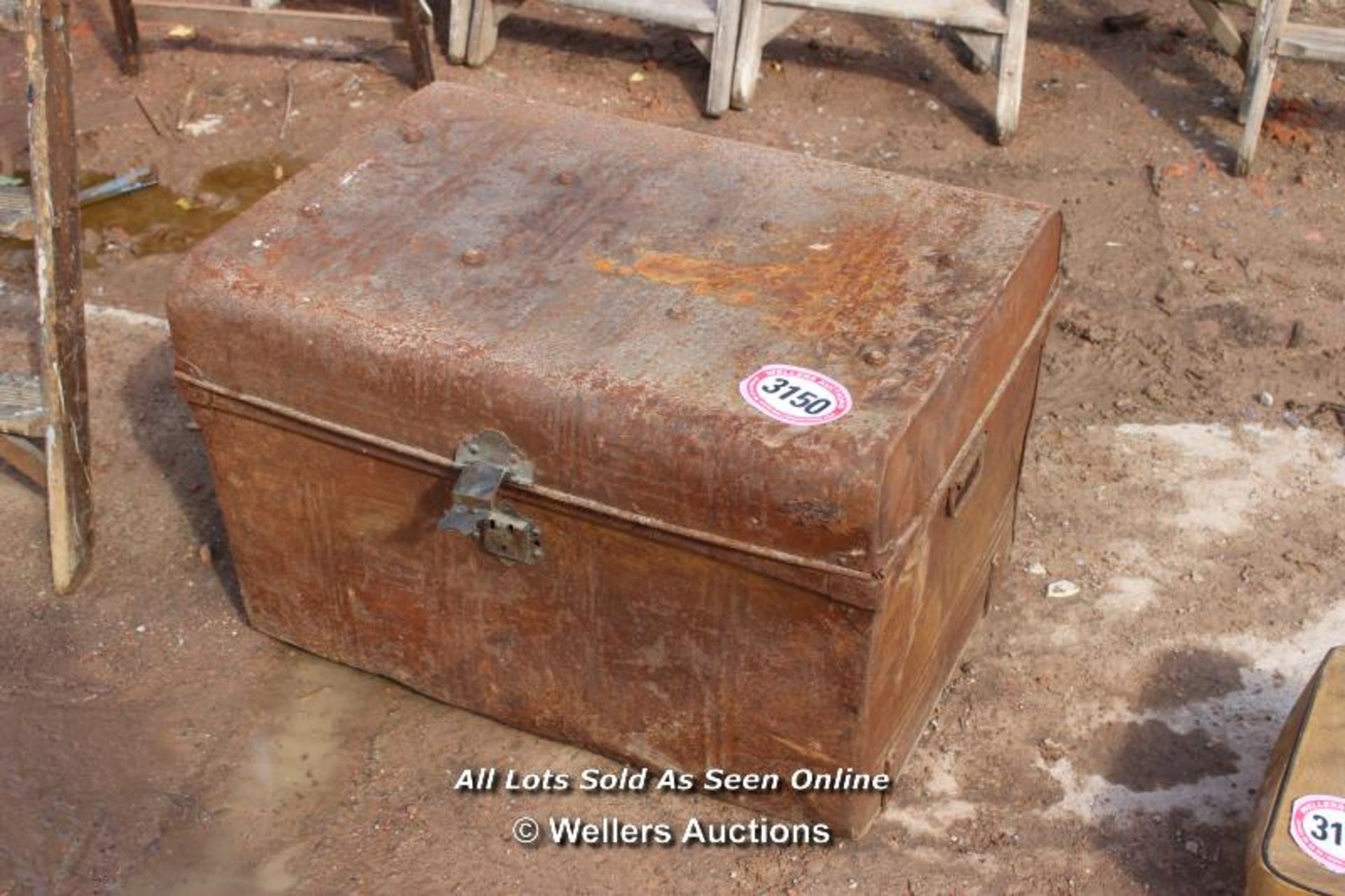 *LARGE METAL TRUNK, 75CM X 50CM X 53CM