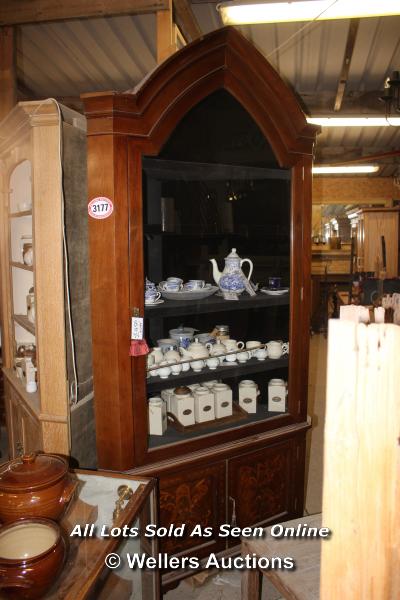 *GLASS FRONTED CORNER CABINET, 125CM X 257CM