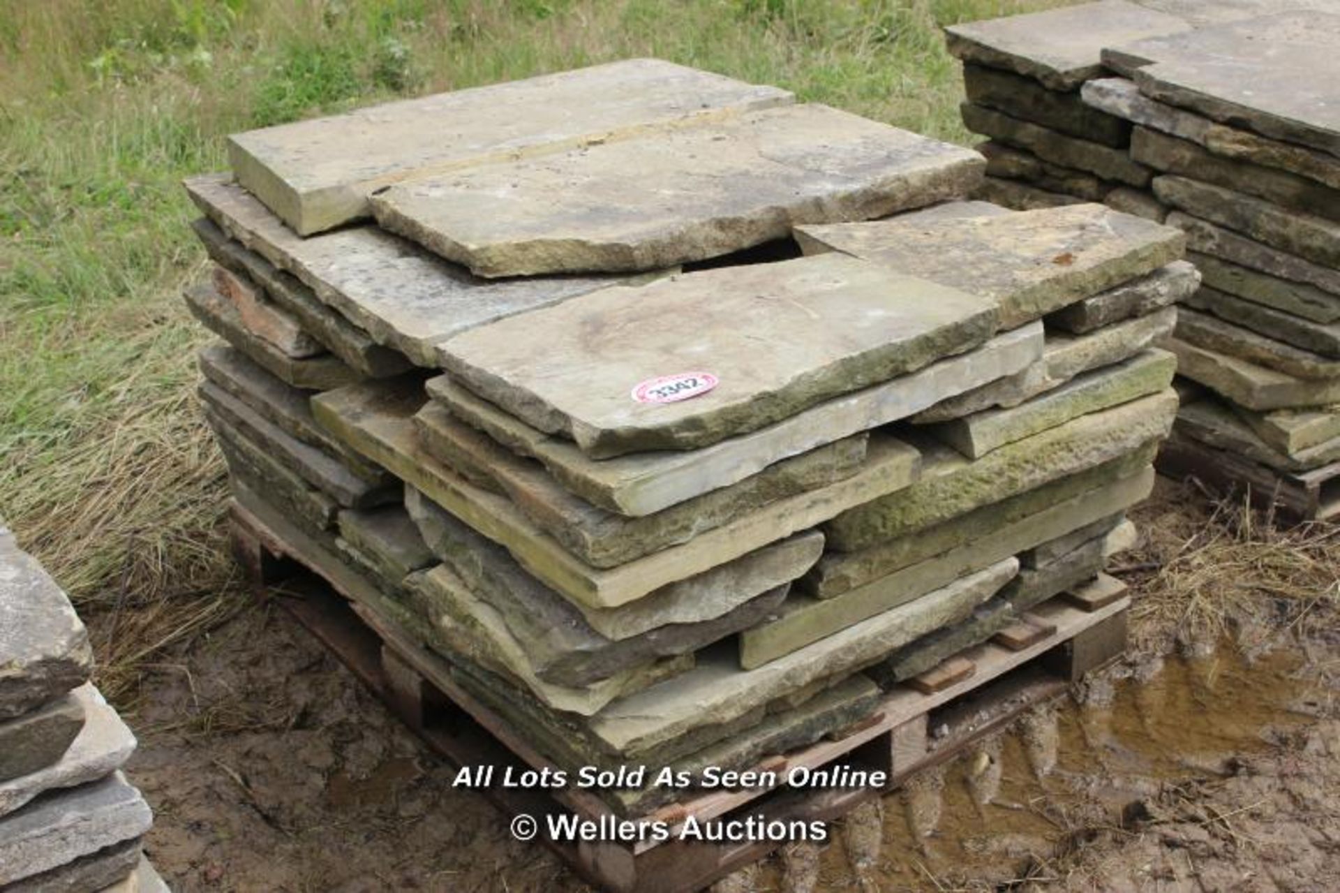 *PALLET OF YORKSTONE SLABS, APPROX 10 SQ MTRS