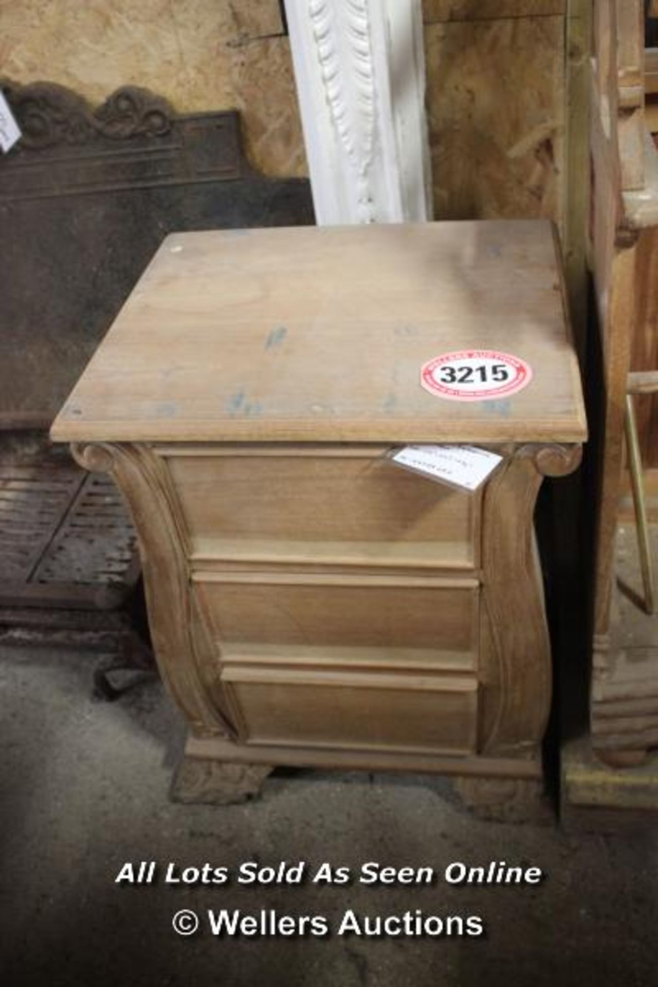 *SMALL DECORATIVE SIDE TABLE WITH THREE DRAWERS, 51CM X 41CM X 69CM