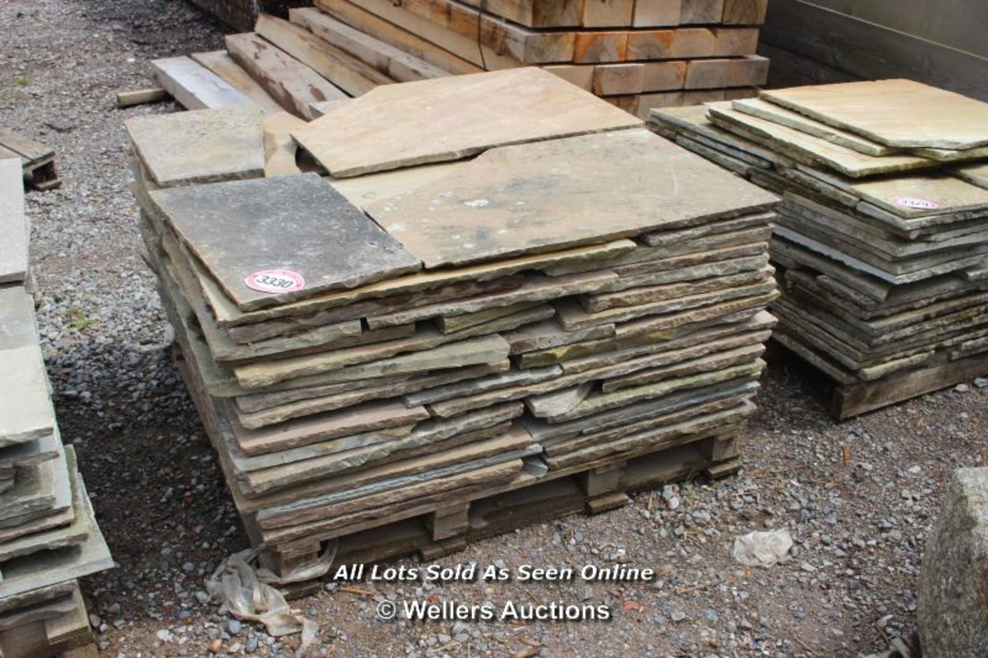 *PALLET OF INDIAN SANDSTONE, APPROX 20 SQ MTRS