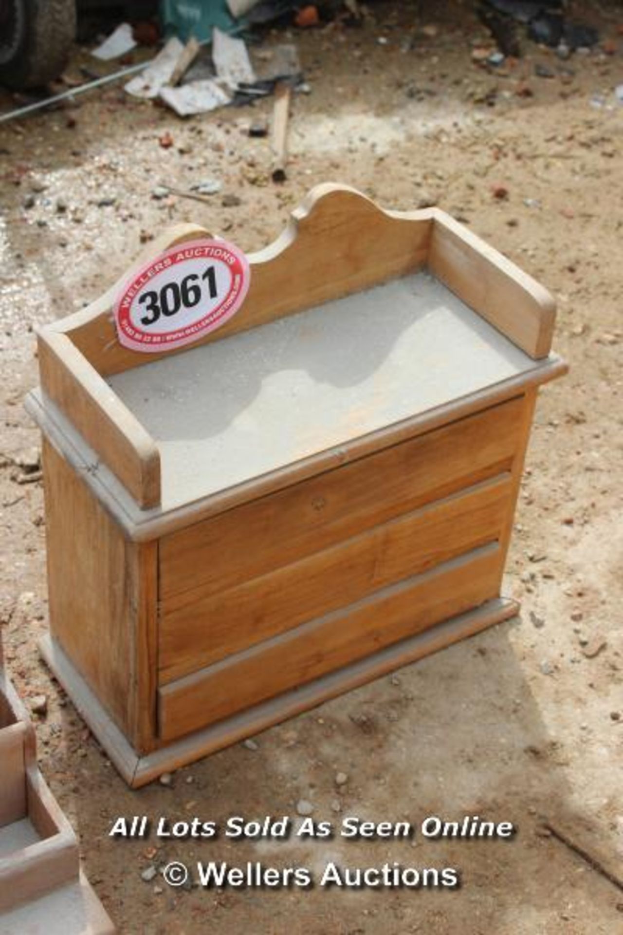 *SMALL SET OF THREE DRAWERS