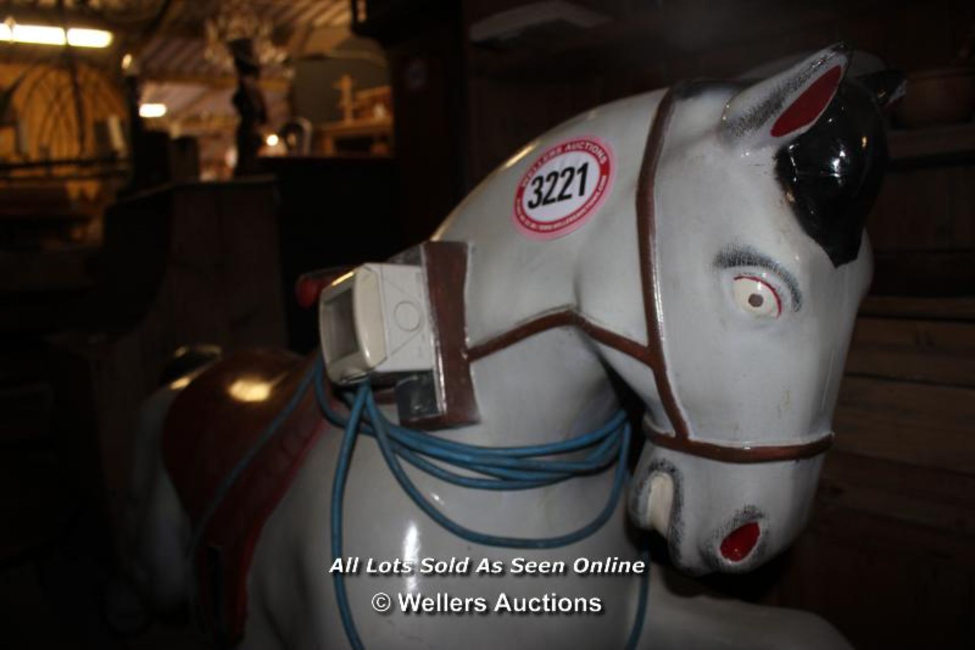 *MECHANICAL FAIRGROUND HORSE IN WORKING ORDER - Image 3 of 4