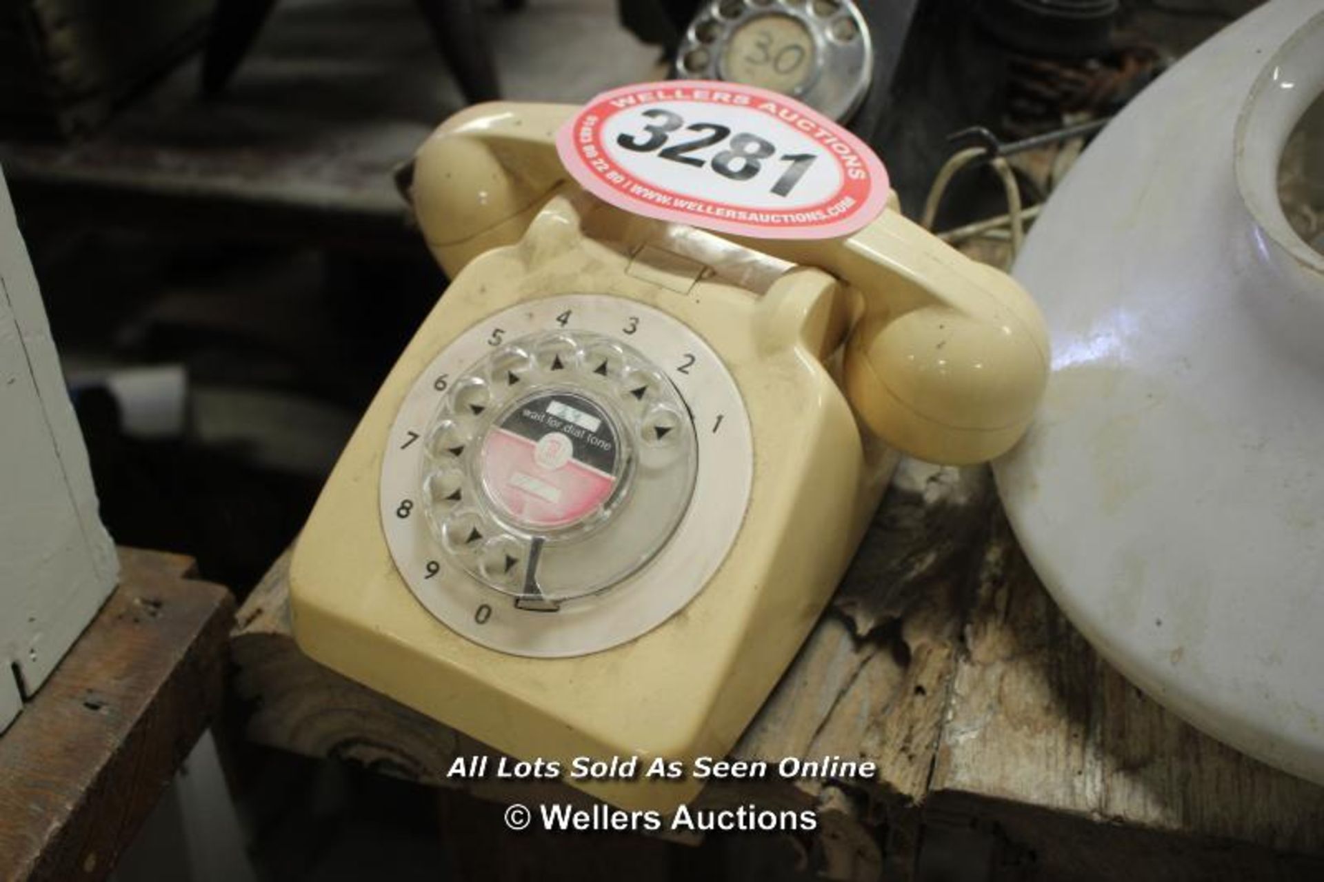 *FIVE VINTAGE TELEPHONES INCLUDING THREE BAKELITE - Image 2 of 3