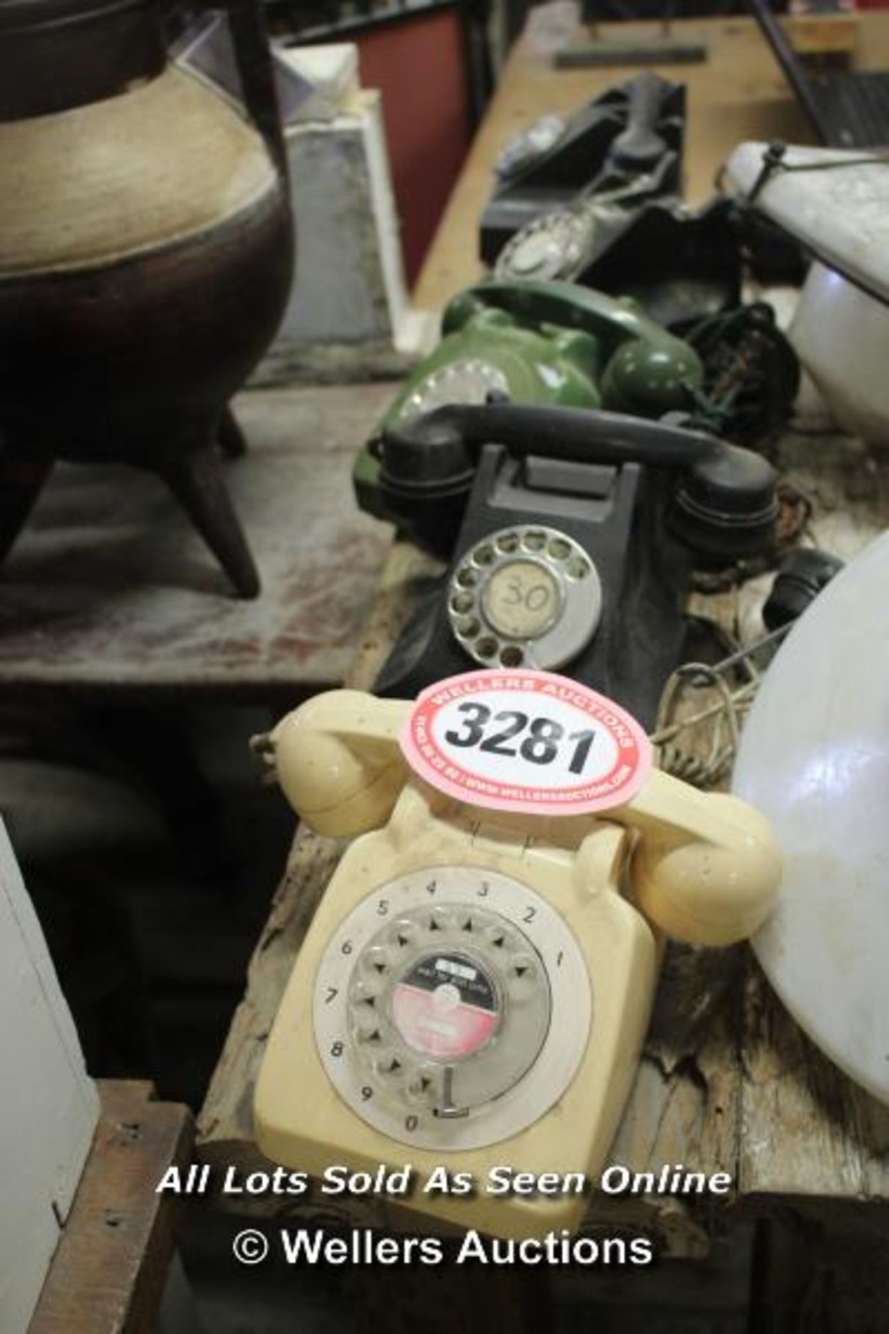 *FIVE VINTAGE TELEPHONES INCLUDING THREE BAKELITE - Image 3 of 3