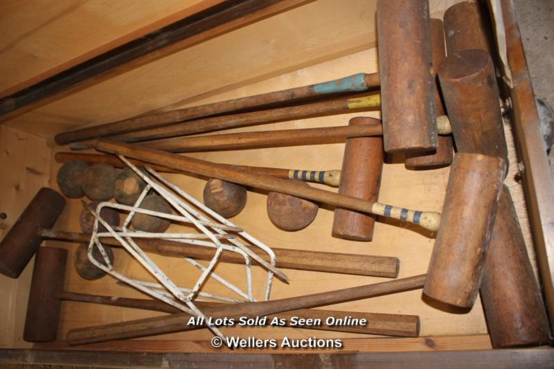 *ANTIQUE CROQUET SET IN WOODEN TRUNK - Image 3 of 3