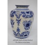 LARGE HAND PAINTED BLUE AND WHITE VASE. 33 CM HIGH