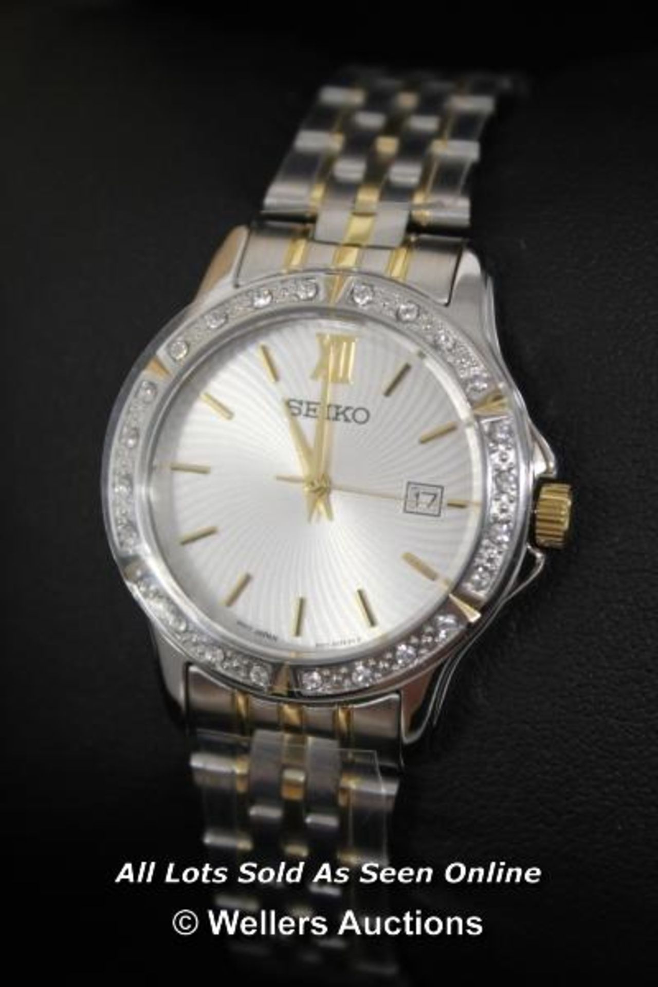 *SEIKO LADIES WATCH, QUARTZ MOVEMENT,STEEL AND YELLOW CASE AND BRACELET,SILVER SUNBURST BATTON DIAL