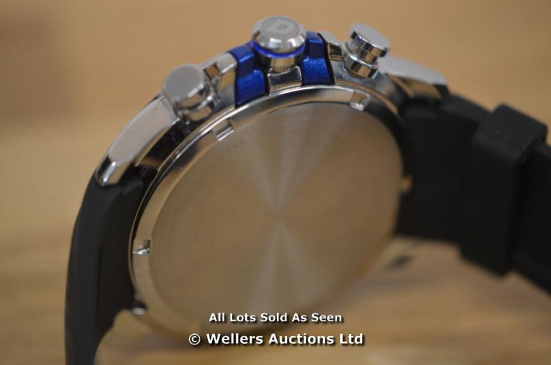 *GENTS CITIZEN ECO-DRIVE CHRONOGRAPH, QUARTZ MOVEMENT, BLACK BATTON DIAL WITH DATE IN STAINLESS - Image 4 of 4