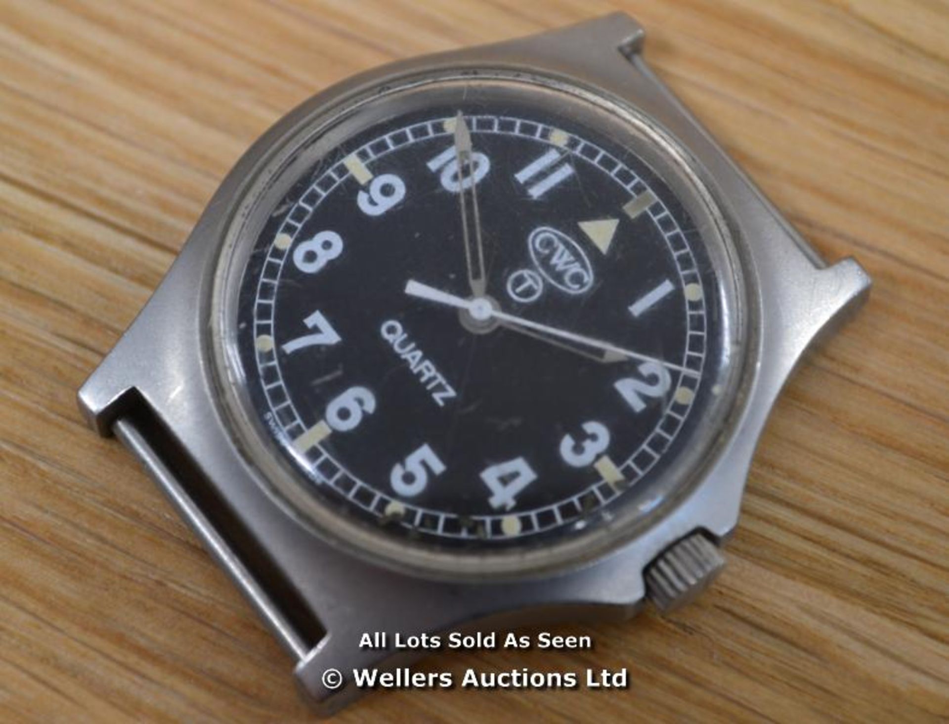 *GENTS BRITISH MILITARY ISSUED CWC WATCH, 34MM SATIN STEEL CASE, QUARTZ MOVEMENT , CIRCLE T BLACK