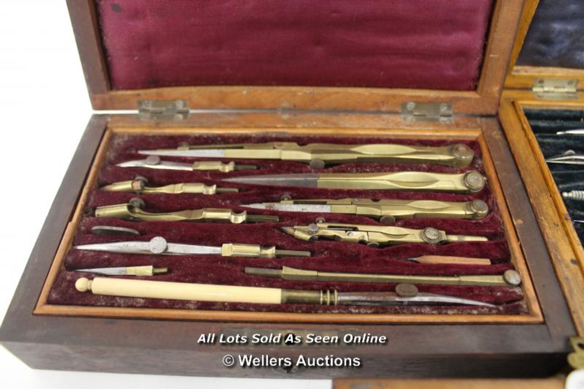 SELECTION OF VINTAGE ANTIQUE DRAFTMANS TOOLS - Image 4 of 5
