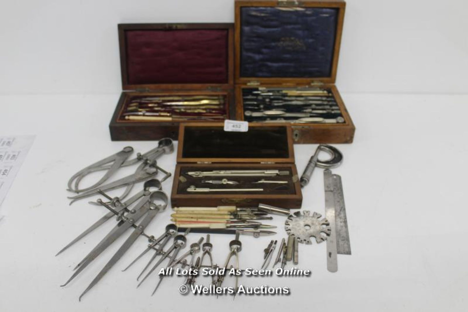 SELECTION OF VINTAGE ANTIQUE DRAFTMANS TOOLS