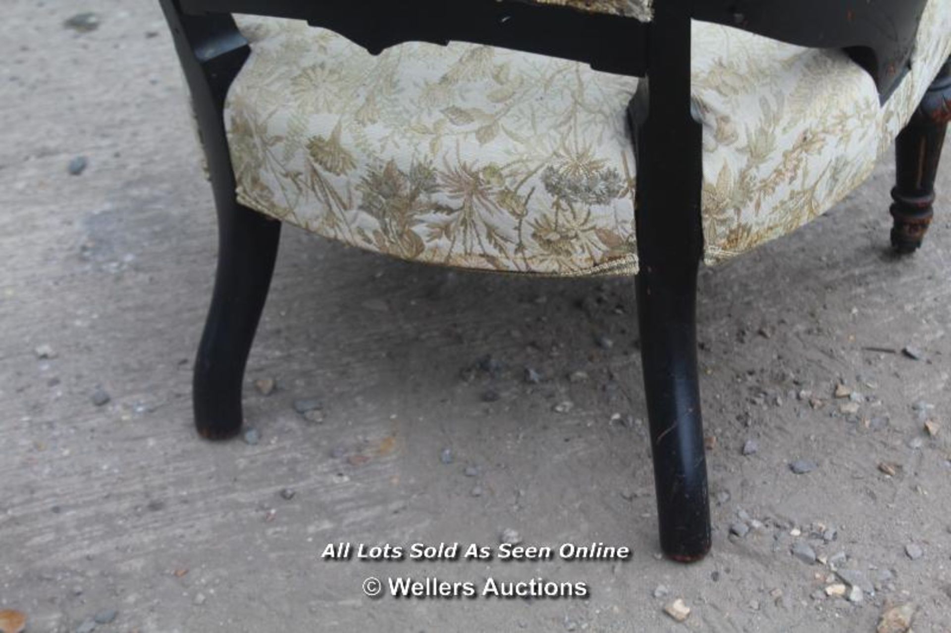 VICTORIAN CARVED NURSING CHAIR WITH TURNED FRONT LEGS AND CASTERS, 56CM WIDE, 56CM DEEP, SEAT 32CM - Image 7 of 7