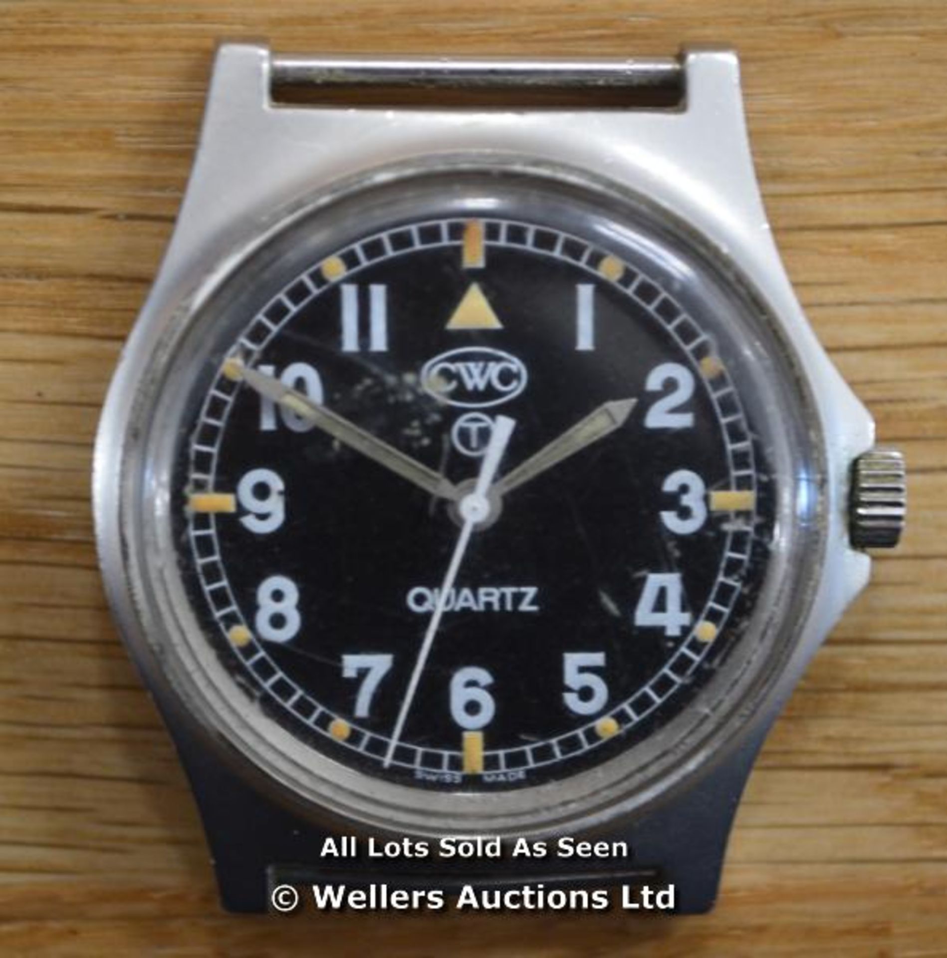 *GENTS BRITISH MILITARY ISSUED CWC WATCH, 34MM SATIN STEEL CASE, QUARTZ MOVEMENT , CIRCLE T BLACK