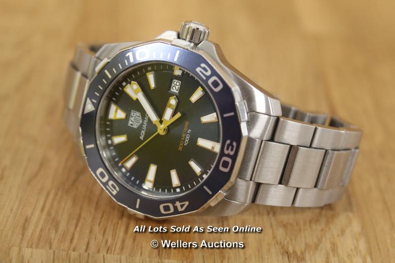 *GENTS TAG HEUER AQUARACER,QUARTZ MOVEMENT,BRUSHED STEEL CASE AND BRACELET,BLUE BATTON DIAL WITH