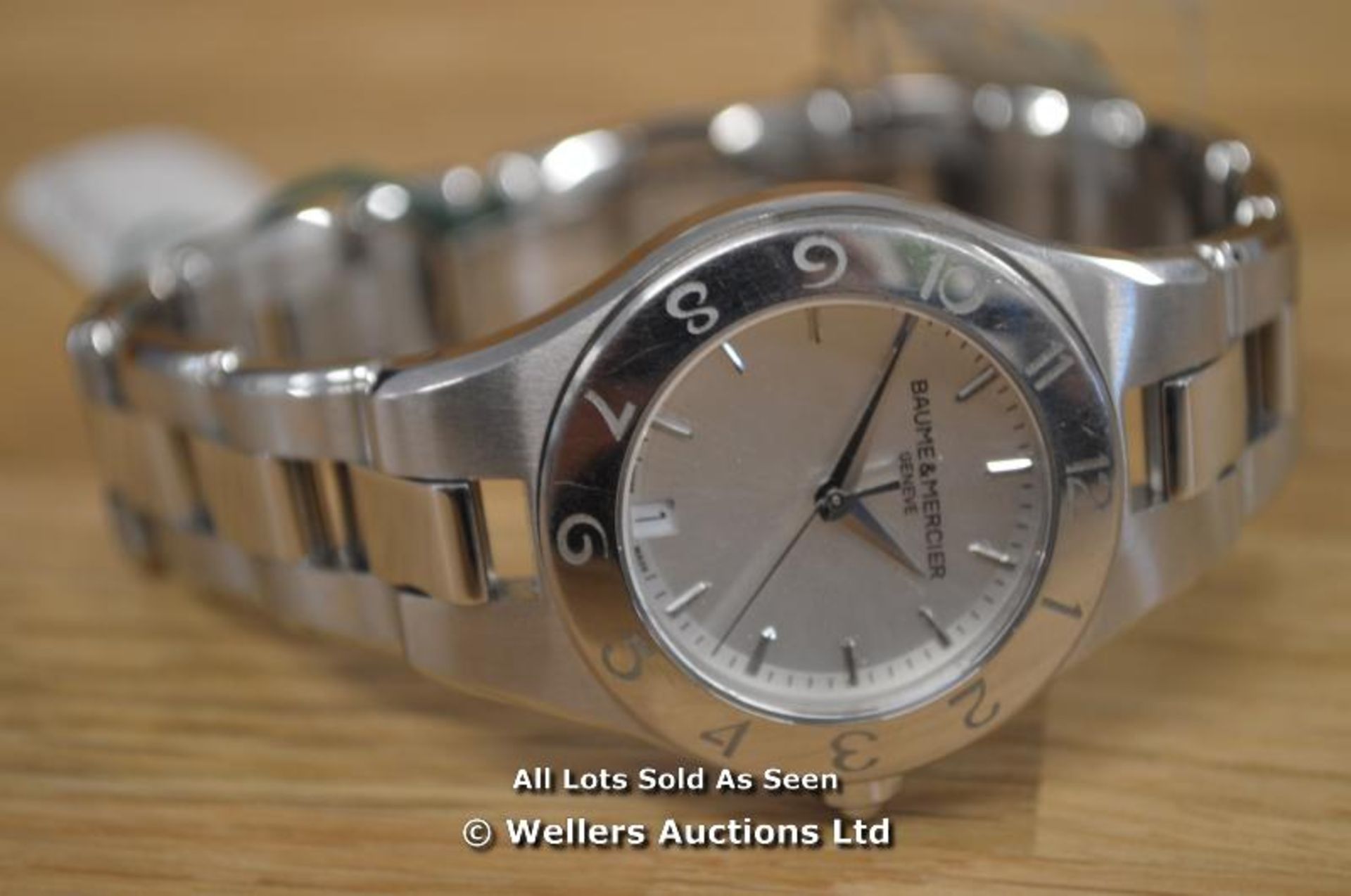 *LADIES BAUME MERCIER LINEA, 27MM STAINLEES STEEL POLISHED AND BRUSHED CASE AND BRACELET, SILVER