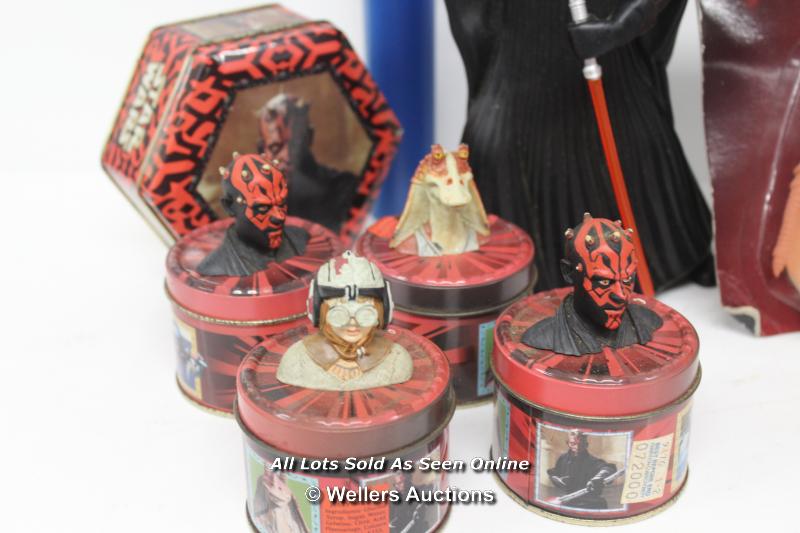 STAR WARS - EPISODE 1 ASSORTED MERCHANDISE INCLUDING JAR JAR BINKS MASK AND TOOTHBRUSH, DARTH MAUL - Image 2 of 4