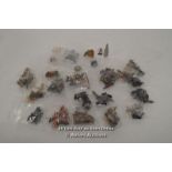 ASSORTED STAR WARS MICRO MACHINE FIGURINES INCLUDING DROIDS, JABBA THE HUTT AND SOLDIERS