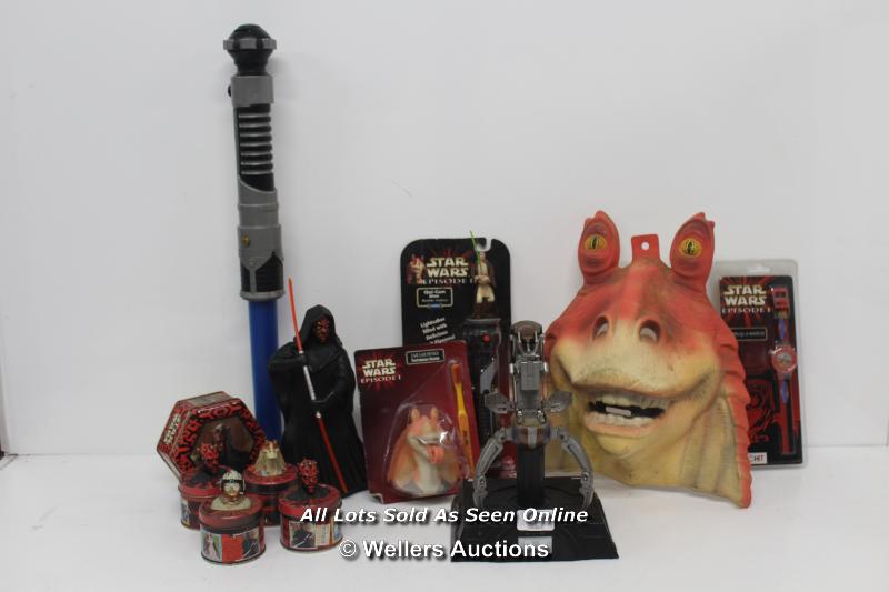 STAR WARS - EPISODE 1 ASSORTED MERCHANDISE INCLUDING JAR JAR BINKS MASK AND TOOTHBRUSH, DARTH MAUL