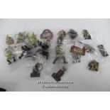 STAR WARS EPISODE 1 - ASSORTED KEY RINGS ( ALL LIGHTSABERS ON FIGURES DAMAGED)