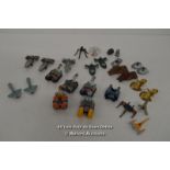 ASSORTED STAR WARS MICRO MACHINES SHIPS, POD RACERS AND DROID MODELS