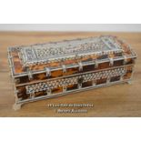 *ANGLO INDIAN HORN FRET WORK VIZAGAPATAM DOME TOP CASKET BOX / 21 X 6.5 X 10 CM , WITH KEY [LQD215]