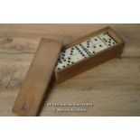 *SET OF 28 DOMINOES - BONE & EBONY APPEARANCE [LQD215]