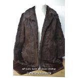 *GENUINE REAL FUR COAT/JACKET LADIES LONG LENGTH BROWN RETRO / NO SIZE STATED [LQD215]