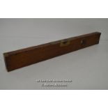 *J. W. HARMON BOSTON MASS BRASS & MAHOGANY SPIRIT LEVEL RTG/JP [LQD215]