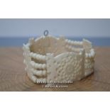 *VINTAGE HAND CARVED CHINESE BOVINE BONE BRACELET [LQD215]