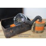 *WW2, VINTAGE - SIEBE GORMAN, PURETHA RESPIRATOR / GAS MASK (VISTA VISION MASK) [LQD214]