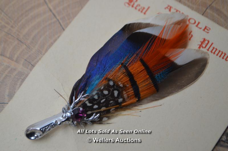 *1950S SCOTTISH BROOCH FEATHER PLUME VINTAGE RETRO HIGHLANDS GAME WITH ORIGINAL BOX [LQD215]