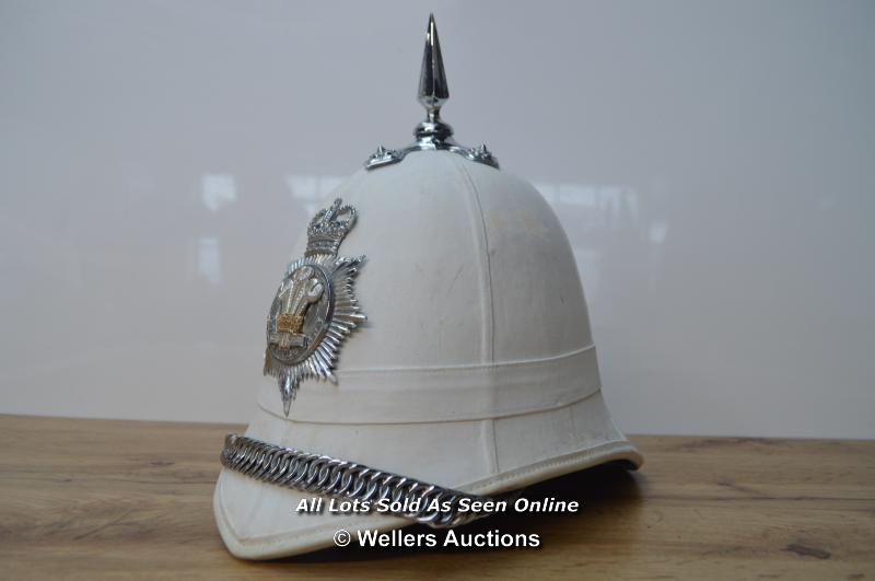 *VINTAGE BRITISH POLICE PARADE HELMET WITH BADGE - SURREY CONSTABULARY WITH WELSH EMBLEM [LQD214]
