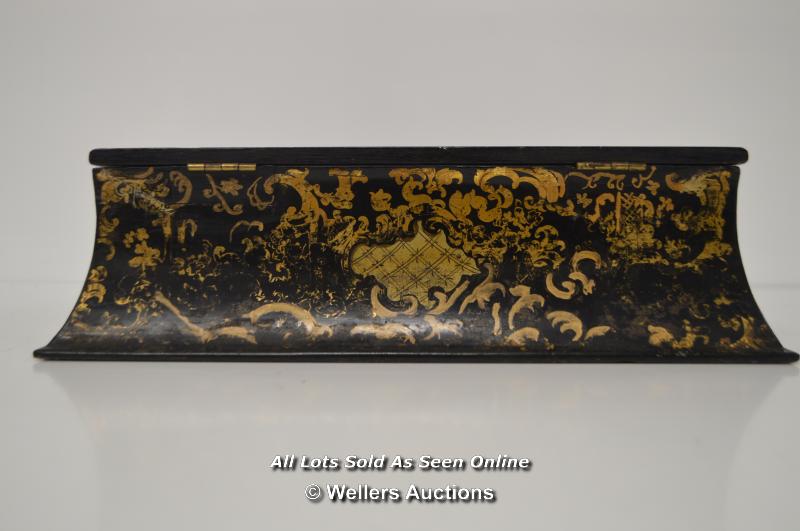 *VICTORIAN WRITING SLOPE IN PAPIER MACHE AND MOTHER OF PEARL / 34 X 29 X 10CM [LQD214] - Image 3 of 7