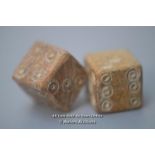 *ANCIENT ROMAN BONE DICE PAIR [LQD215]