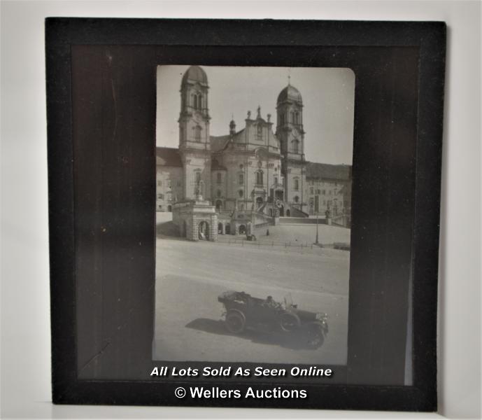 *GLASS MAGIC LANTERN SLIDE CAR C1910 PARKED AT EINSIEDELN MONASTERY / GLASS CRACKED [LQD214]