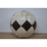 *BONE WITH WOOD CARPET BALL [LQD215]