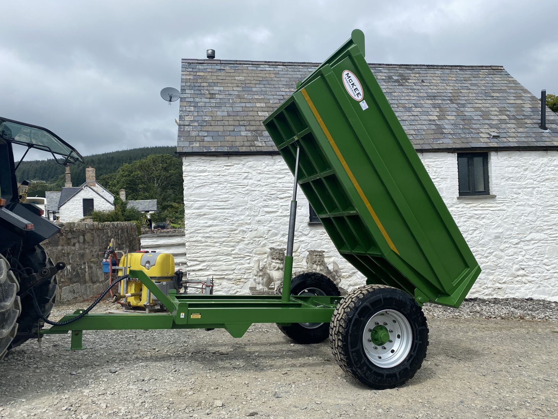 McKEE DUMP TRAILER - Image 5 of 11